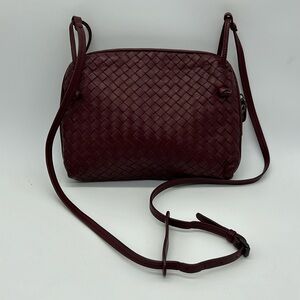 AUTHENTIC Bottega Veneta vintage intrecciato leather crossbody bag